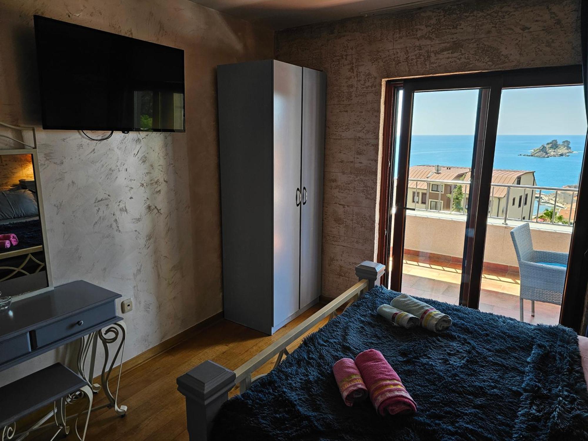 Medin Apartments Bluvista Petrovac na moru Exterior foto