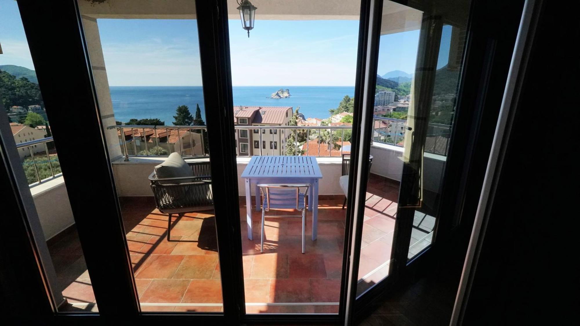 Medin Apartments Bluvista Petrovac na moru Exterior foto